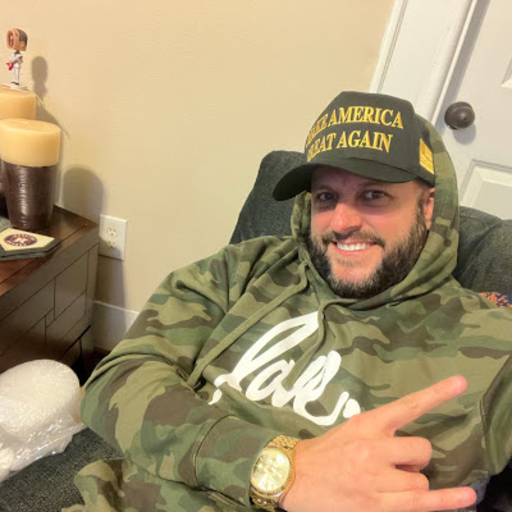 Meet your Posher, Rj